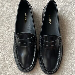 *New* Aldo Classic Black Loafers